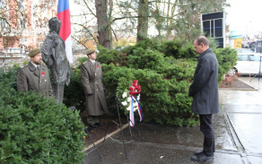 Kladení věnců