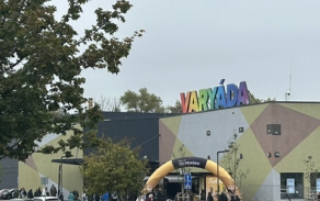 VAR