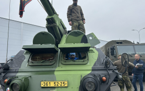 T7