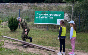 SV9