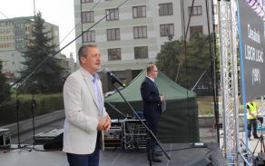 ministr obrany přivítal návštěvníky Dne horníků