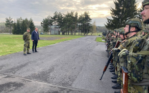 návštěva hejtmana Karlovarského kraje během výcviku AZ
