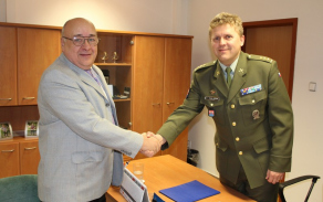 Ing. Jozef Girgaš - blahopřání ředitele k složení služebního slibu 
